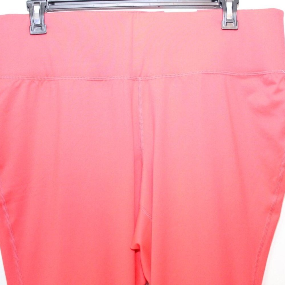 NWT LIVI Active Lane Bryant Carpi Legging Pants Red Crop Plus Size 22/24 H13556 - Picture 4 of 10